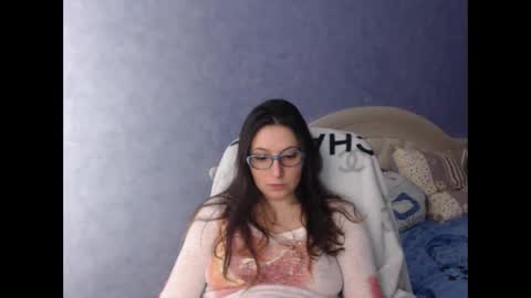 luckylinda23 online show from 5, 2, 2025
