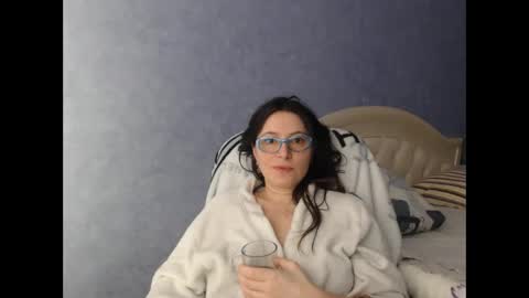 luckylinda23 online show from 10, 2, 2025
