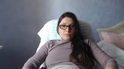 Snapshot of luckylinda23 chatting on 4, 4, 2026 luckylinda23 online show from 4, 4, 2026