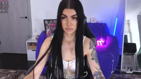 Monika online show from 28, 11, 2025