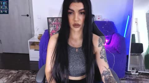 Monika online show from 4, 12, 2025