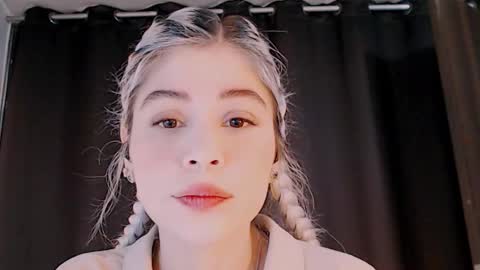 Snapshot of luckysapphire777 chatting on 21, 9, 2025 luckysapphire777 online show from 21, 9, 2025