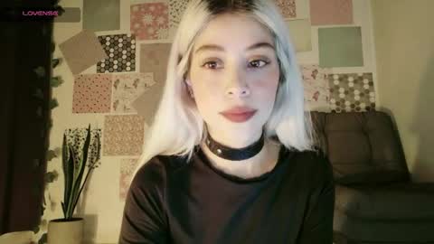luckysapphire777 online show from 15, 5, 2026