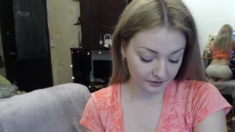 Snapshot of luckyshotgirl chatting on 7, 1, 2025 LuckyShot online show from 7, 1, 2025