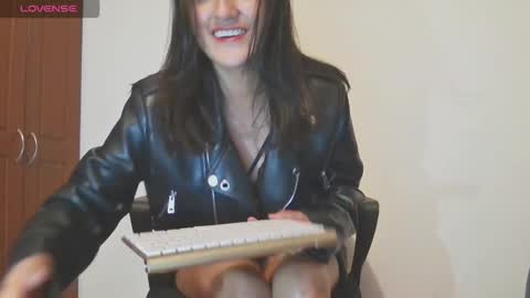 Lucy online show from 12, 11, 2025