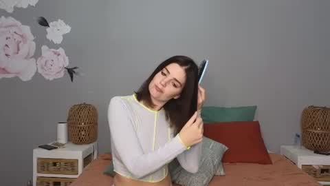 Snapshot of lucy1990xxx chatting on 18, 6, 2026 Lucy online show from 18, 6, 2026