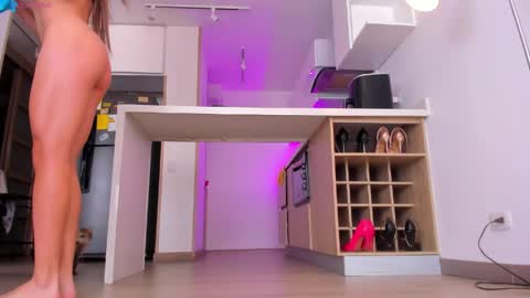 Hello my name is Lucy nice to meet you  thumb up is important for me kisses     online show from 13, 5, 2026