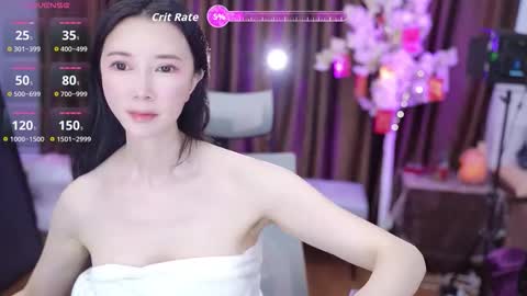 Snapshot of lucy__bb chatting on 1, 10, 2025 Lucy online show from 1, 10, 2025