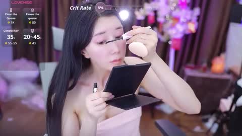 Snapshot of lucy__bb chatting on 5, 10, 2025 Lucy online show from 5, 10, 2025