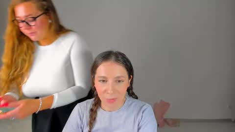 lucy__ray online show from 16, 12, 2025