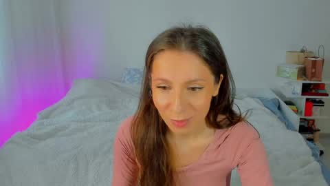 lucy__ray online show from 7, 5, 2026