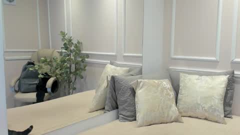 lucy_canel online show from 23, 2, 2026