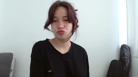 Snapshot of lucy_collins_g chatting on 28, 2, 2025 Lucy online show from 28, 2, 2025