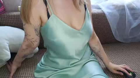 Lucy online show from 30, 5, 2026