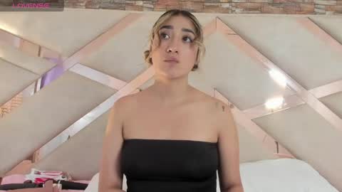 lucy_davies_ online show from 23, 5, 2026