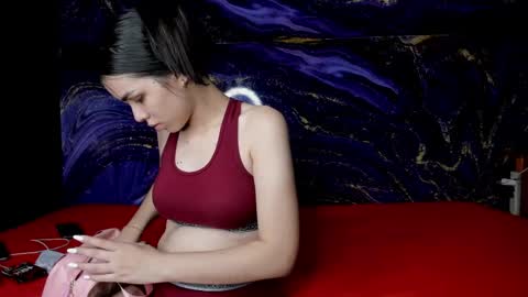 lucy_doll69 online show from 19, 5, 2026