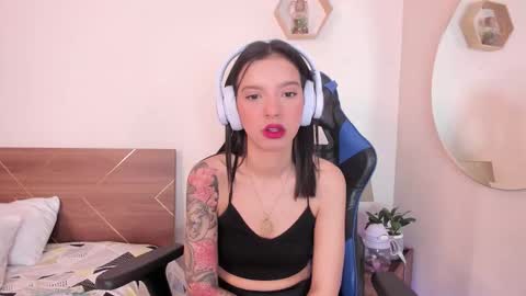 Snapshot of lucy_ferreiraa chatting on 24, 10, 2025 Your Lucy online show from 24, 10, 2025