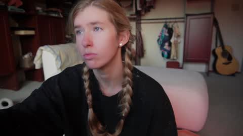 Snapshot of lucy_gooosey chatting on 23, 12, 2024 Lucy. online show from 23, 12, 2024