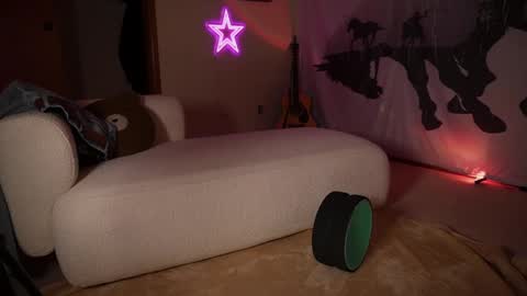 Snapshot of lucy_gooosey chatting on 17, 2, 2025 Lucy. online show from 17, 2, 2025