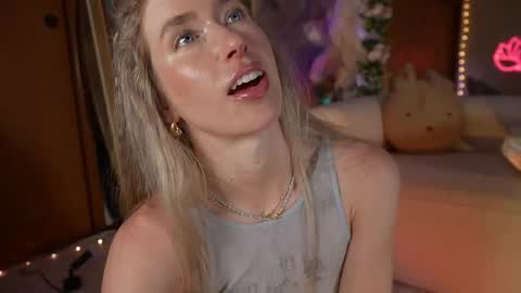 Lucy. online show from 6, 4, 2026