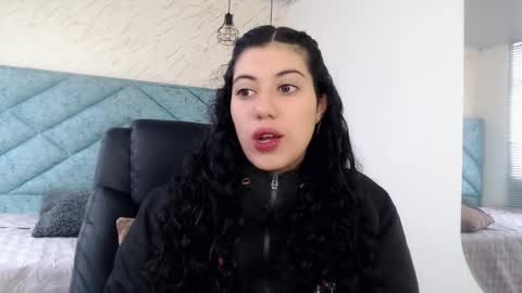 Lucy Greys online show from 18, 2, 2026