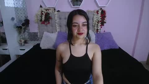 Snapshot of lucy_harris_ chatting on 7, 3, 2025 lucy_harris_ online show from 7, 3, 2025