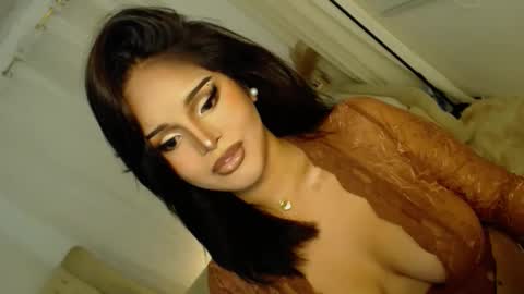 Snapshot of lucy_heartfiliaxxx chatting on 14, 10, 2025 MONA online show from 14, 10, 2025