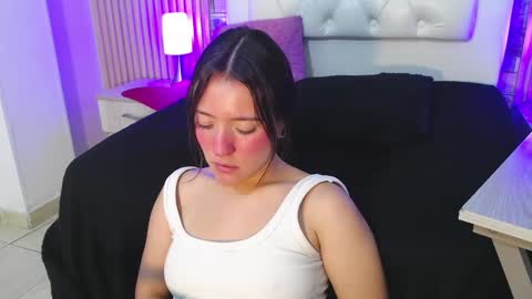 lucy_hs online show from 15, 2, 2025