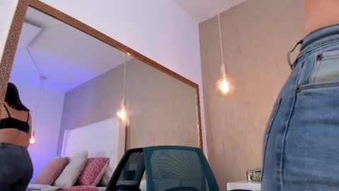 Snapshot of lucy_lu17 chatting on 29, 9, 2025 Lucy online show from 29, 9, 2025