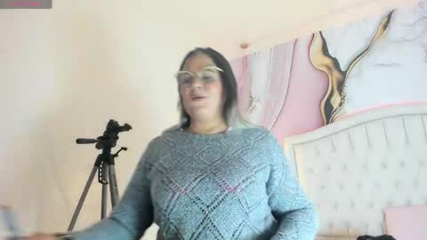 Snapshot of lucy_milf_474 chatting on 1, 4, 2026 Lucy online show from 1, 4, 2026