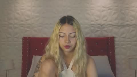 PINK online show from 11, 10, 2025