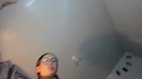 lucy_shane online show from 13, 1, 2025