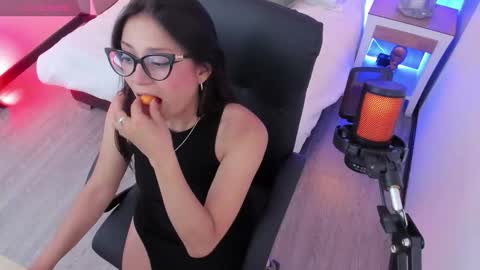 Lucy  online show from 28, 2, 2026