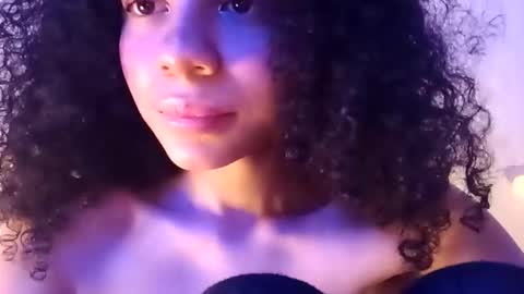 Snapshot of lucybellea chatting on 6, 3, 2026 Lucia online show from 6, 3, 2026