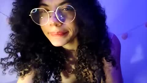 Snapshot of lucybellea chatting on 18, 3, 2026 Lucia online show from 18, 3, 2026