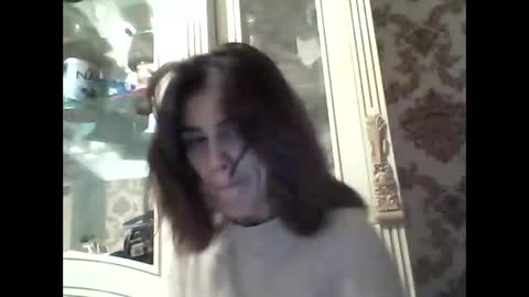 lucydoorbell online show from 18, 9, 2025