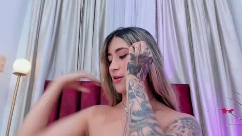 Snapshot of lucyjhonsonn chatting on 8, 3, 2025 LucyJhonsonn online show from 8, 3, 2025
