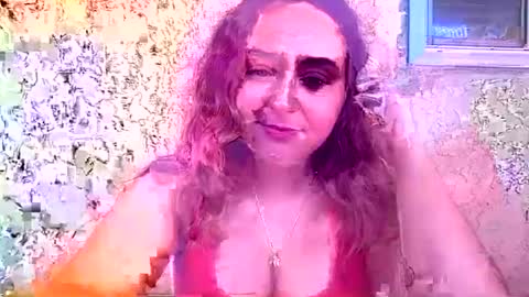 lucylavender online show from 15, 9, 2025