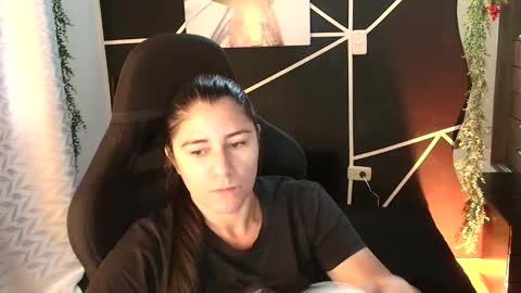 Snapshot of lucyli_ chatting on 13, 5, 2026 LUCY online show from 13, 5, 2026