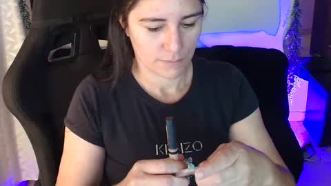Snapshot of lucyli_ chatting on 24, 5, 2026 LUCY online show from 24, 5, 2026