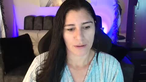 Snapshot of lucyli_ chatting on 26, 5, 2026 LUCY online show from 26, 5, 2026