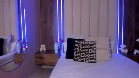 Snapshot of lucysalvatore chatting on 21, 3, 2026 Lucy online show from 21, 3, 2026