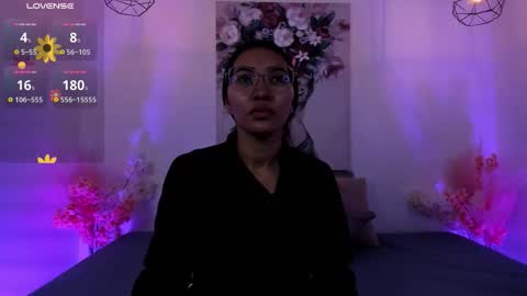 Lucy Liiu online show from 5, 11, 2025