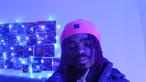 Snapshot of luhfreak444 chatting on 15, 11, 2025 Riskdtb online show from 15, 11, 2025