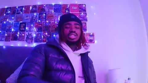 Snapshot of luhfreak444 chatting on 25, 11, 2025 Riskdtb online show from 25, 11, 2025