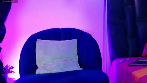 Snapshot of lui_x_dust chatting on 17, 4, 2026 Lui online show from 17, 4, 2026
