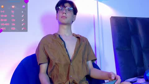 Snapshot of lui_x_dust chatting on 26, 4, 2026 Lui online show from 26, 4, 2026