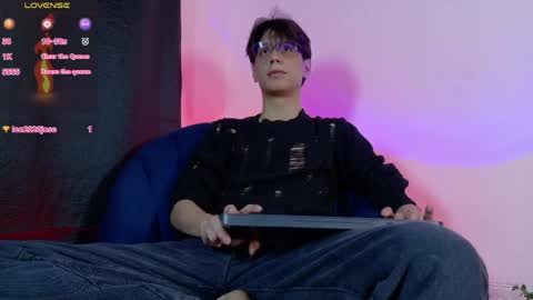 Snapshot of lui_x_dust chatting on 14, 5, 2026 Lui online show from 14, 5, 2026