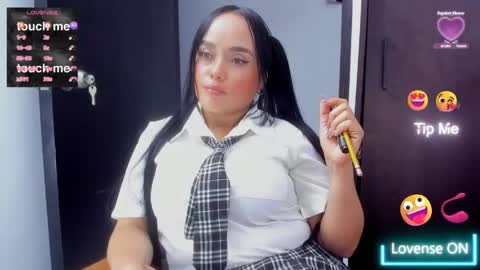 luielli online show from 30, 4, 2026