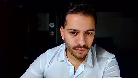 luigi281996 online show from 10, 1, 2025